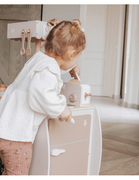 Label Label Toaster Nougat