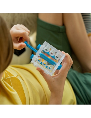 SmartGames Criss Cross Cube