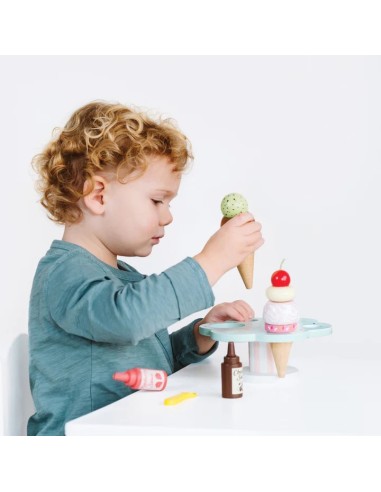 Le Toy Van Drveni stalak sa sladoledima – Honeybake