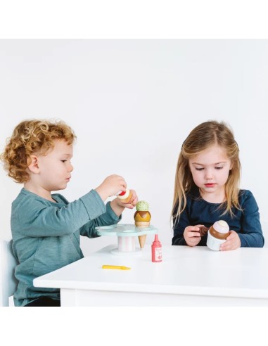 Le Toy Van Drveni stalak sa sladoledima – Honeybake